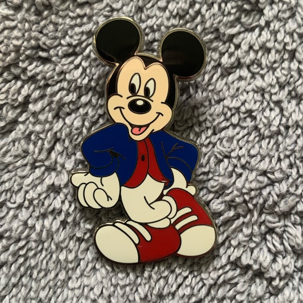 Official Disney Mickey Mouse Trading Pin